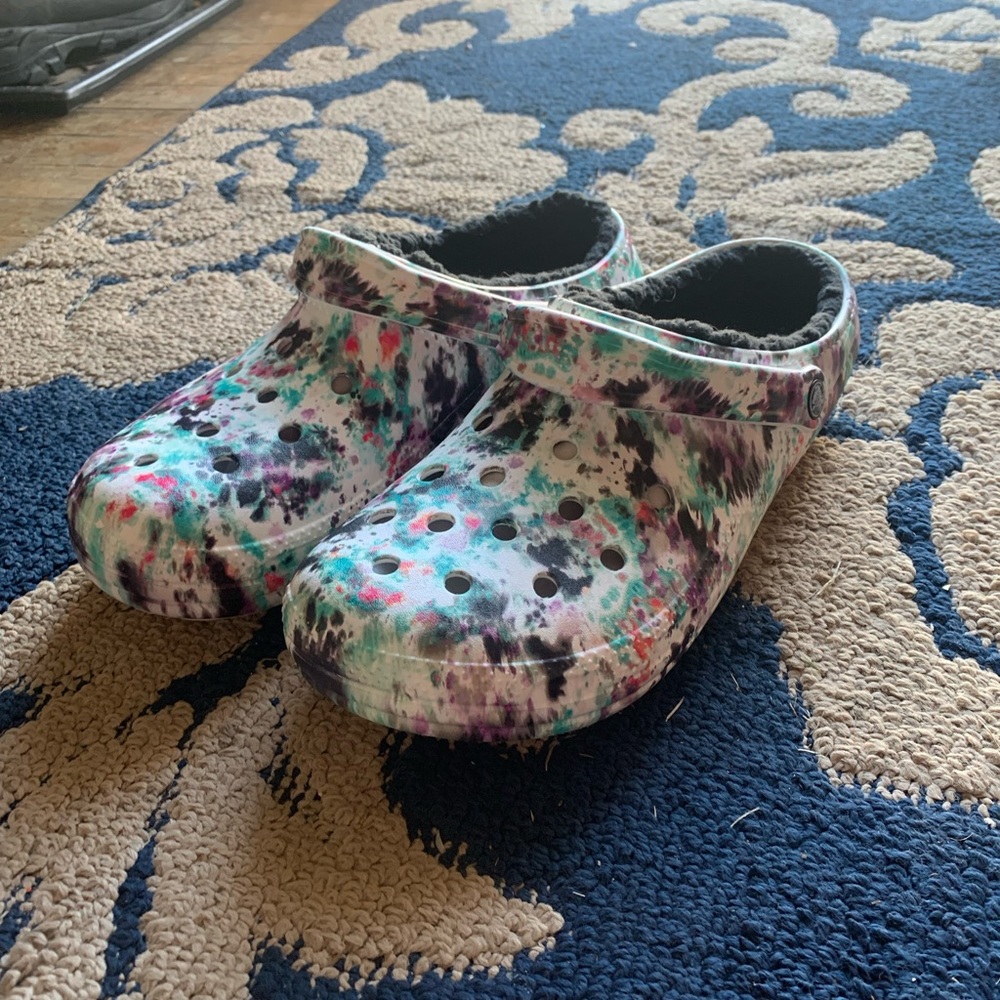 Men’s 12 crocs with fur lining. BRAND NEW!! Never worn!